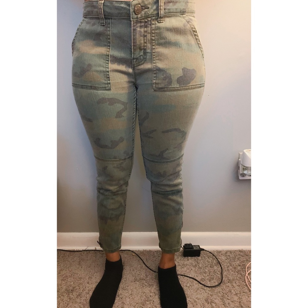 Army fatigue skinny jeans